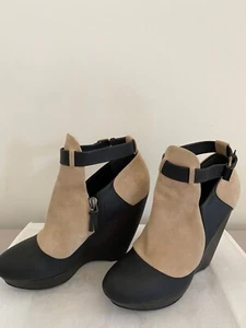 100% authentic Balenciaga Suede And leather ankle Boots, size 39 - Foto 1 di 12