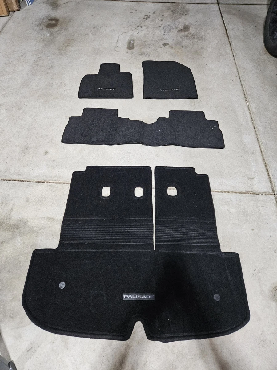 WeatherTech FloorLiner HP For 2020-2022 Hyundai Palisade (1st Row) - Black, Custom Fit All-Weather Mats