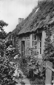 22 ILE DE BREHAT VIEILLE CHAUMIERE BREHATINE - Picture 1 of 2