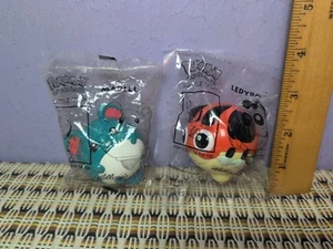 pokemon ledyba & Marill - Kellogg's Cereal Spin Battle Tops Spielzeug Promo 2000. - Bild 1 von 8
