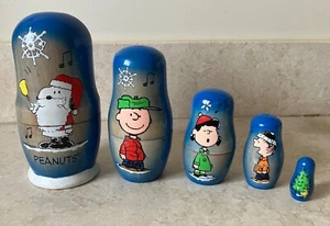 Peanuts Nesting Dolls 5-3/4" Christmas Golden Cockerel Snoopy Set of 5 - Picture 1 of 5