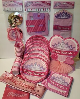 Tiara rosa decoraciones de cumpleaños para una princesa - Sirve a 16 familiares y amigos Foto 1 de 4