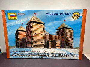 Zvezda MITTELALTERLICHE FESTUNG 8501 1:72 Age Of Battles Militär Modellbausatz VERSIEGELT - Bild 1 von 6