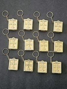 12 Mini Bible Keychain Party Favors Communion Biblia Llavero Recuerdos Comunion - Picture 1 of 6