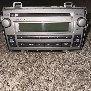 11 12 13 14 Toyota Matrix Radio Cd Player 86120-02C40 D1818 Tested Works - Picture 1 of 4