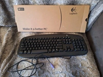Logitech Wired PS/2 Deluxe Keyboard Y-SU61 Black PN:868026-0403 Used - Image 1 of 4