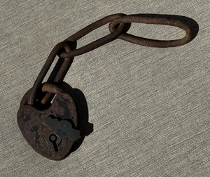 Antique Padlock w/Key & Chain Heart Shaped Iron & Brass M. W. & Co - Picture 1 of 7