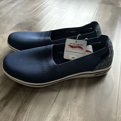 Zapatos sin cordones SKECHERS para mujer de ajuste relajado de espuma viscoelástica refrigerada por aire azules talla 8 Foto 1 de 4