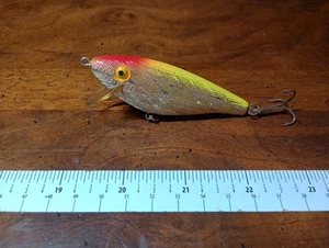 vintage crankbait Unmarked, rebel Knockoff? Bass Muskie Pike Gar Walleye 6 - Picture 1 of 11