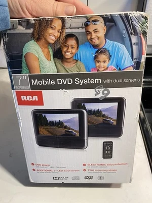 Мобильная система DVD RCA 7 дюймов с двумя экранами проигрыватель DVD/CD с дистанционным адаптером питания - Изображение 1 из 3