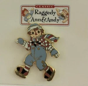 Broche Raggedy Andy Patinaje Cloisonne Cuello de Mariposa Solapa Pin - Imagen 1 de 1