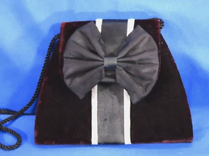 Vintage MISCHIEF MAKERS Black Velvet EVENING BOX PURSE BAG Large Bow SILVER MESH - Picture 1 of 9