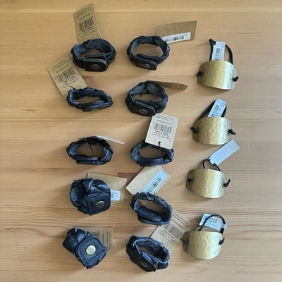 Lote de 14 servilletas creativas cooperativas de cuero y latón martillado India NUEVO Foto 1 de 4