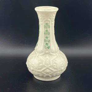 Vintage Belleek Irland Kleeblatt Knospe Vase 5" H - 7. Goldmarke 1980-1993 TOP - Bild 1 von 9