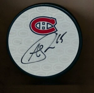 MONTREAL CANADIENS ANDREW SHAW AUTOGRAPH PUCK - Picture 1 of 3