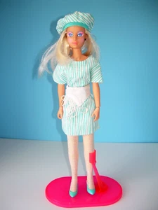 VINTAGE JEM AND THE HOLOGRAMS JERRICA DOLL - Picture 1 of 4