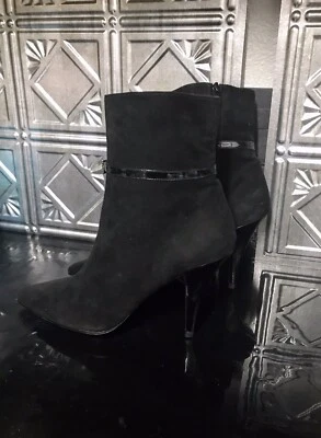 ¡Impresionante! Nuevo sin caja $265 Botines Charles Jourdan Negro Gamuza Estrás Embellecidos 8 Foto 1 de 4