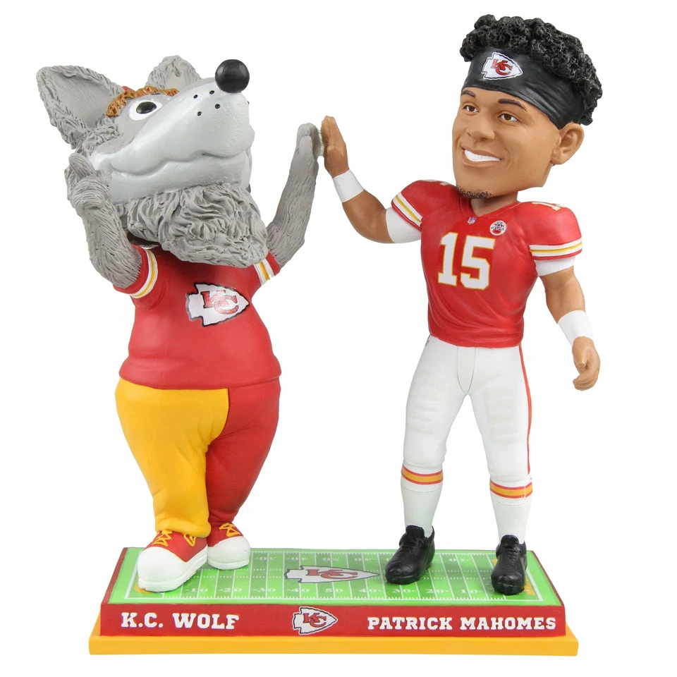 FOCO Patrick Mahomes and K.C. Wolf Kansas City Chiefs High Five Bobblehead