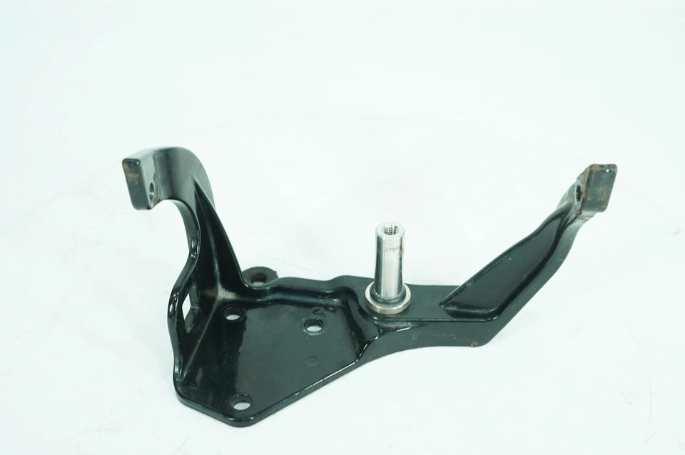 Harley Softail Fat Boy 2004 FLSTFI FABRICANTE DE EQUIPOS ORIGINALES 1 soporte de montaje de estribo derecho 42431-00 Foto 1 de 4