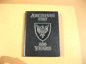 1`987 Benet Academy  "Archives" Yearbook  "100 Years" - Imagen 1 de 6