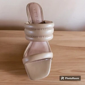 Gabrielle Union Collection /New York & Co. Puffy Sandals- US 7 - Picture 1 of 8