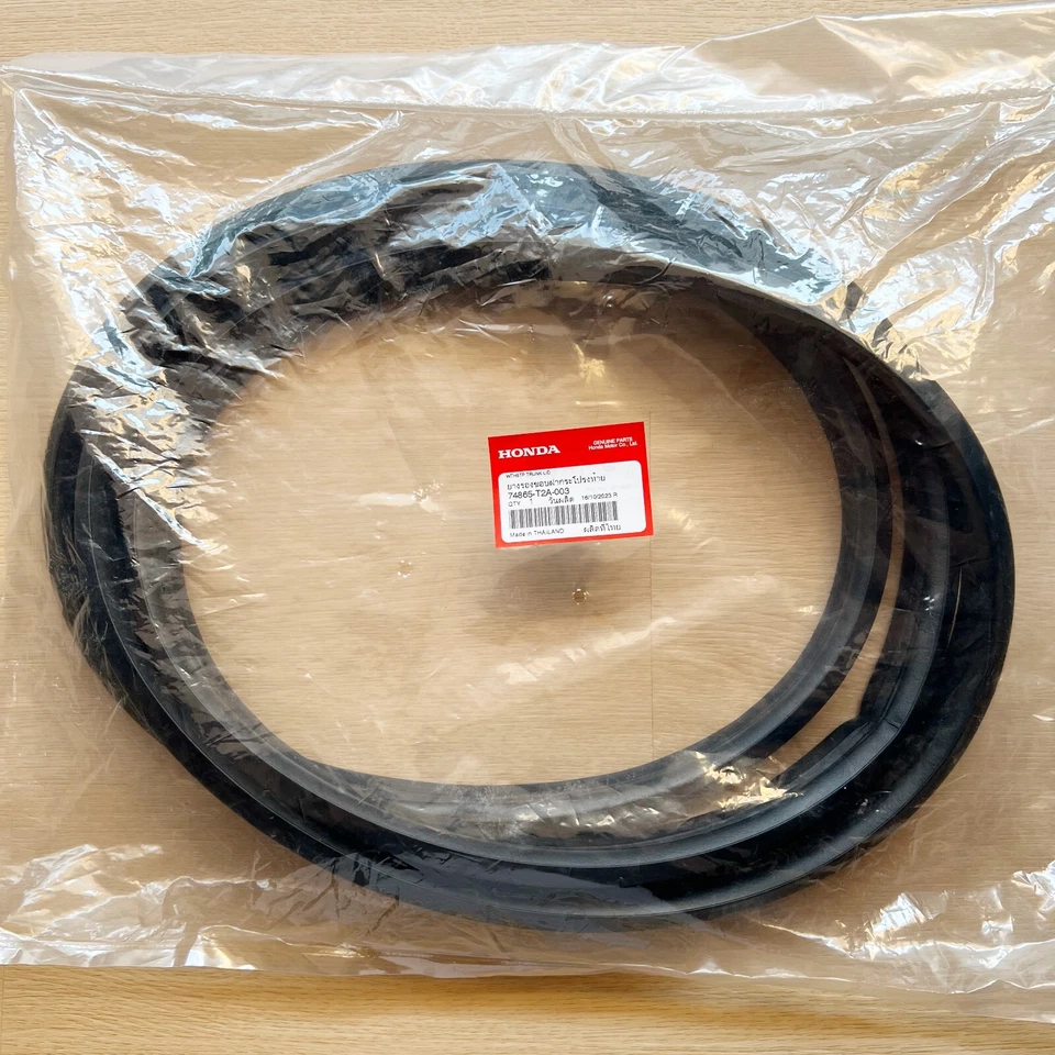 13-17 Genuine Honda Accord CR 9th gen sedan Trunk lid weatherstrip rubber seal - Image 1 of 4