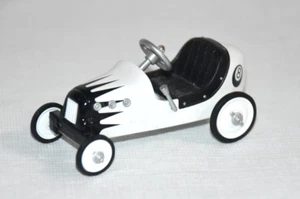 Hallmark 2001 Keepsake Kiddie Car Ornament 1960 8 Ball Racer #3 Winners Circle - Bild 1 von 3
