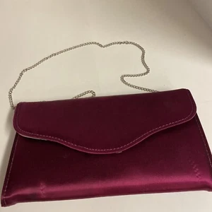Wine satin envelope evening clutch with silver chain - Picture 1 of 3