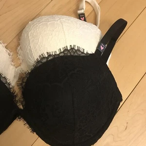 New 2 X Victorias Secret 34 DDD Very Sexy Bra Push Up Beige & Black - Bild 1 von 6