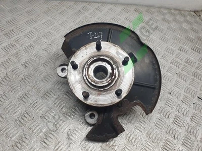2008 CHRYSLER GRAND VOYAGER 4.0L Petrol NEARSIDE LEFT FRONT HUB ASSEMBLY - Image 1 of 4
