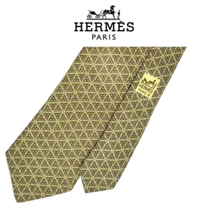 Hermes olivfarbene Krawatte - miteinander verbundene Dreiecke Medaillon Blumen Seide französische Krawatte - Bild 1 von 11