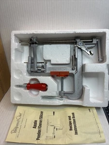 The Pampered Chef 2430 Apfelschäler Entkerner Hobel sehr schöner gebrauchter Zustand - Bild 1 von 7