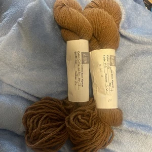 (2 Stück) Handgewebte Knäuel.  243 Yards insgesamt  - Bild 1 von 4