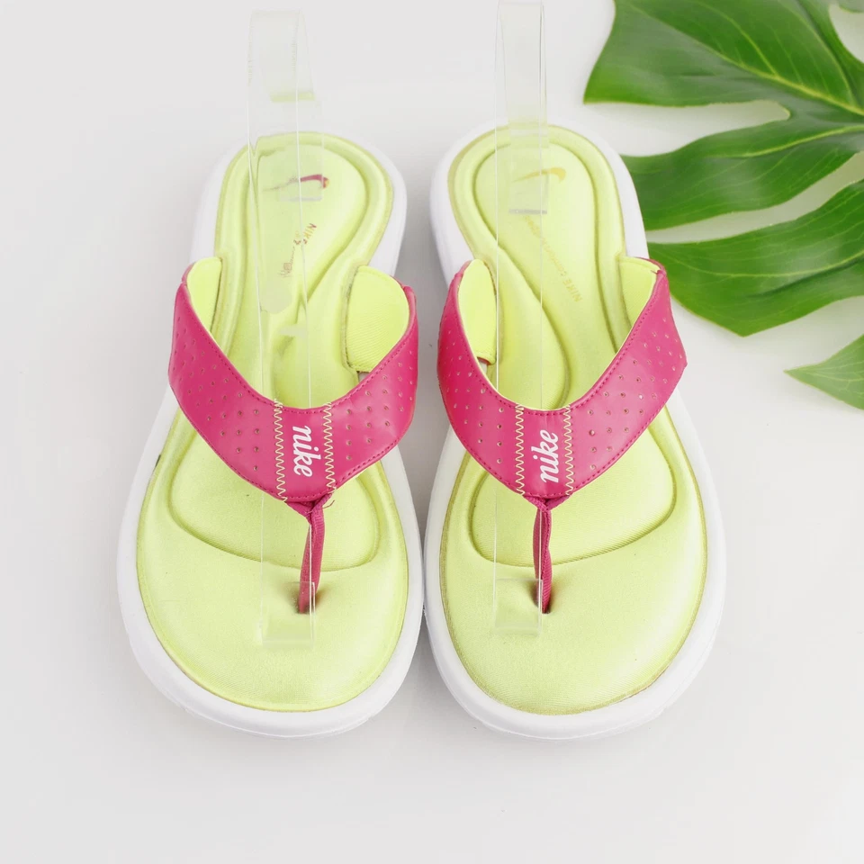 Женские удобные сандалии на ножках Nike размер 10 розовые неоновые стринги шлепанцы - Изображение 1 из 4