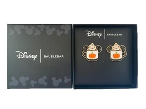 Disney x Baublebar Mickey Mouse Pumpkin Spice Latte/Hot Cocoa Ohrringe Neu im Karton - Bild 1 von 2