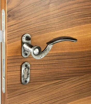 Maniglia Ovale ferramenta per porte Ferro Battuto Porta Giardino Stretto - Immagine 1 di 4