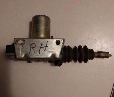 Actuador de cerradura de puerta El Camino para mano derecha con soporte Chevrolet 82-87 Foto 1 de 4