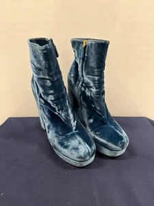 PRADA Blue Velvet Rounded Toe Ankle Boot Women’s Size 40.5 - Picture 1 of 8