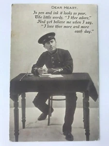 Postal soldado británico escribiendo poema de amor a mujer en reflexión principios de 1900 - Imagen 1 de 2