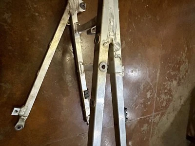 2014 16 17 18 yz250f 子框架后架 YAMAHA YZ250F 正品 原始设备制造商 14-17 — 第 1/4 张图片