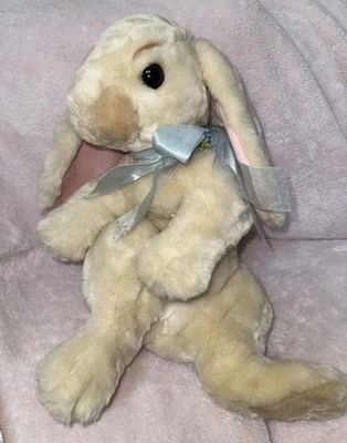 Commonwealth Blanco Beige Suave Peluche Conejo Cejas Azul Arco Grande 17 Pulgadas Foto 1 de 4