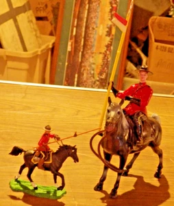 JUEGO CABALLERÍA BRITÁNICA * GUERRAS NAPOLEÓNICAS * JUGUETE PLÁSTICO SOLDADOS LOTE 2 DETALLES?? - Imagen 1 de 10