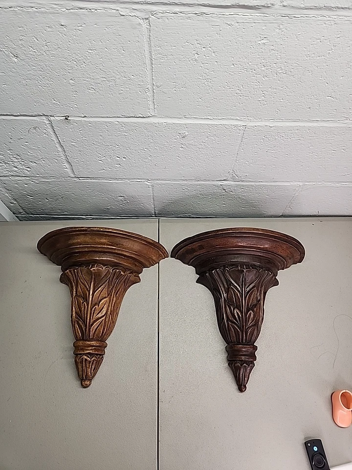Apliques grandes estantes de pared tallados a mano par de madera maciza 14" de alto X 14,5" de ancho  Foto 1 de 4