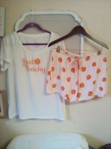 Serra Size Large Women's Two-piece Pajama Set Shorts Tank T-shirt - Picture 1 of 6