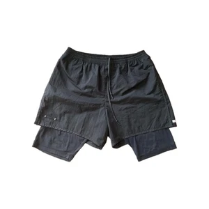 True Tribe NoirLite Laufshorts Größe M  - Bild 1 von 7