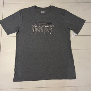 Disney Park Star Wars Galaxy's Edge Pre Lanzamiento Para Hombre GRANDE Camiseta Gris NUEVA - Imagen 1 de 4