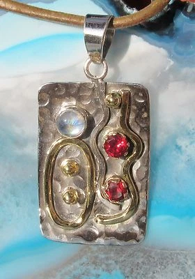 Ω Rimorchio Granato Rosso Pietra D Gennaio di Luna Argento Sterling 925 Bicolore - Immagine 1 di 4