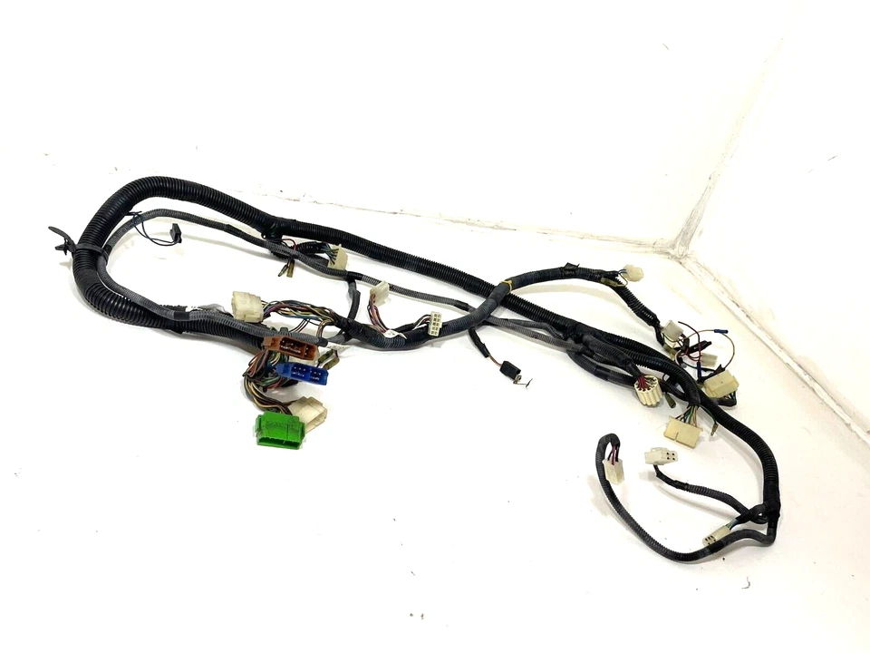 Arnés de cableado de tablero Datsun 280zx 2+0 1982-1983 no turbo 24013 P9100 Foto 1 de 4
