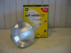 NEW GE 80893 Soft White 65W R30Indoor Floodlight Light Bulb Energy 65 Watt - Picture 1 of 6
