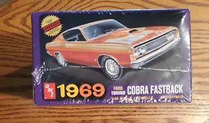 Ford Torino Cobra Fastback 1969 AMT 1217 nuevo sellado - Imagen 1 de 6